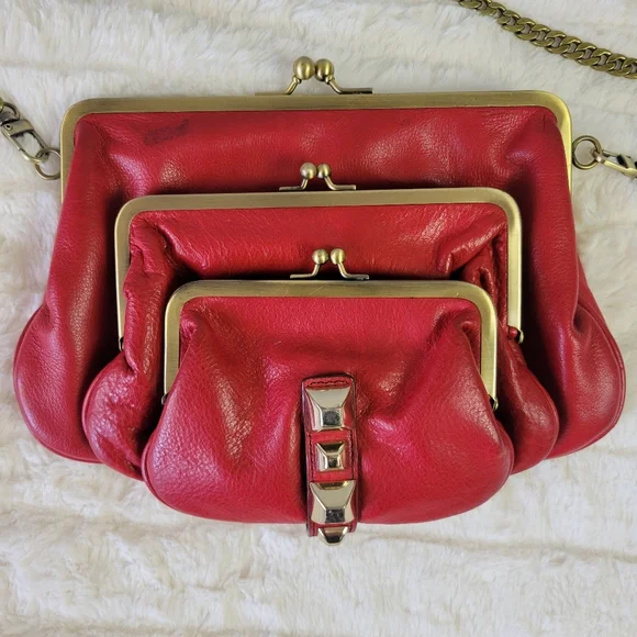 HAYDEN-HARNETT // ltd ed leather gold detail 3 kiss lock chain strap bag